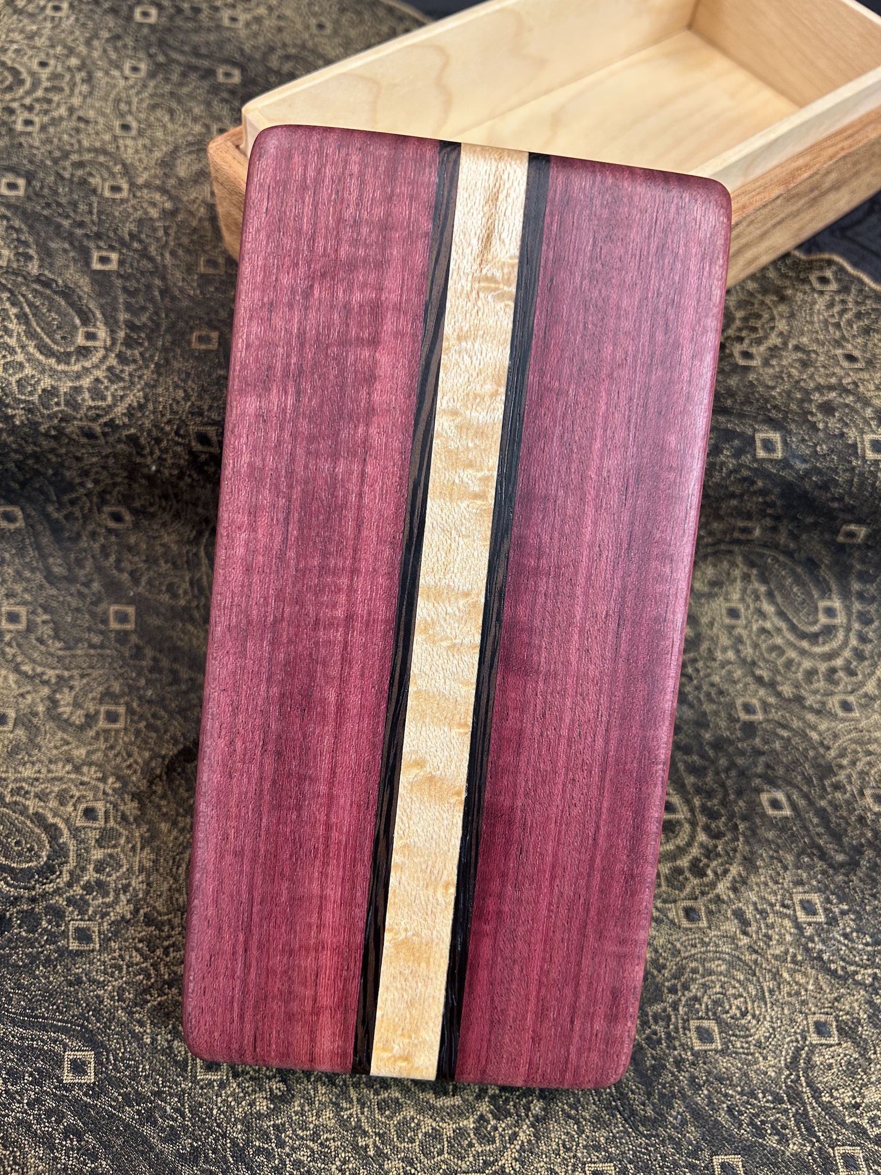 Classic: Mahogany w/ 5-pc (Maple, Wenge, Purple Heart)