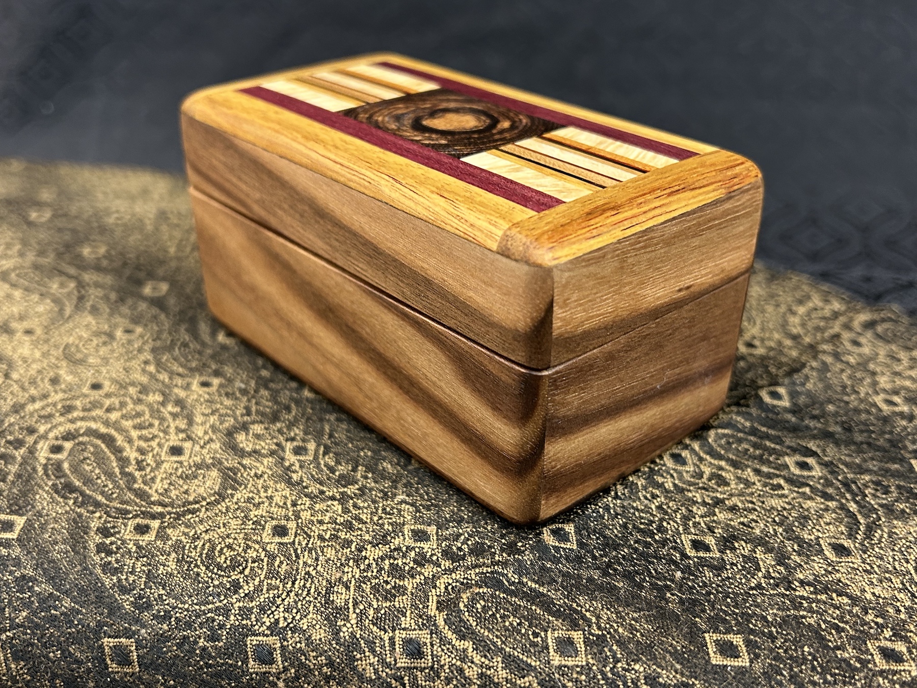 MINI box: Walnut with 29-pc in Yellow Tarara - Image 2